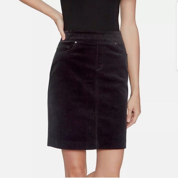 S.C. & CO. | Elegant Black Pull On Corduroy Skirt Size 4 - Picture 1 of 12